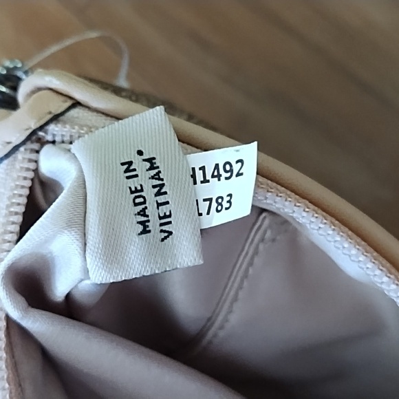 Coach Wristlet - Picture 5 of 12